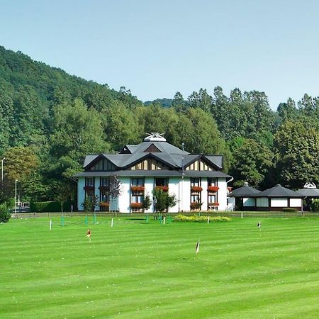 Landhotel Naafs-Haeuschen لوهمار المظهر الخارجي الصورة